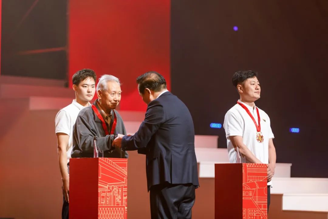 河南建筑产业发展论坛暨河南安博电子成立70周年庆祝大会圆满举行(图20) 图片